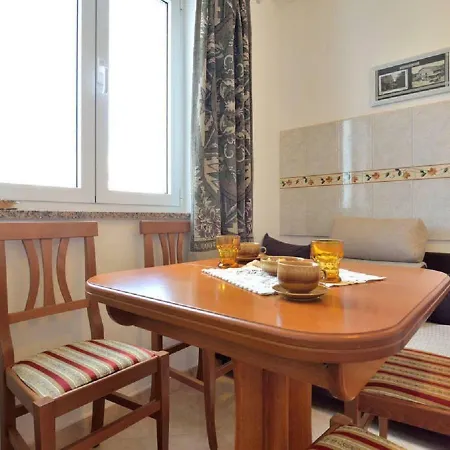 Iva Apartments&bikes * Pula