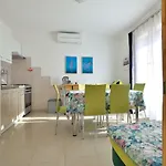 Iva Apartments&bikes * Πούλα