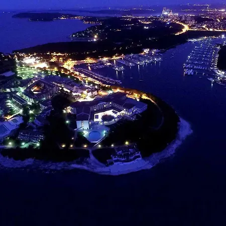 Iva Apartments&Bikes Apartment *